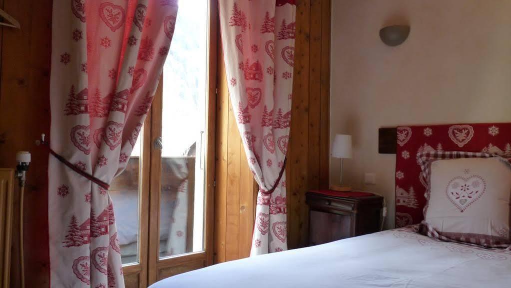 Auberge Des Gorges Servoz Kültér fotó